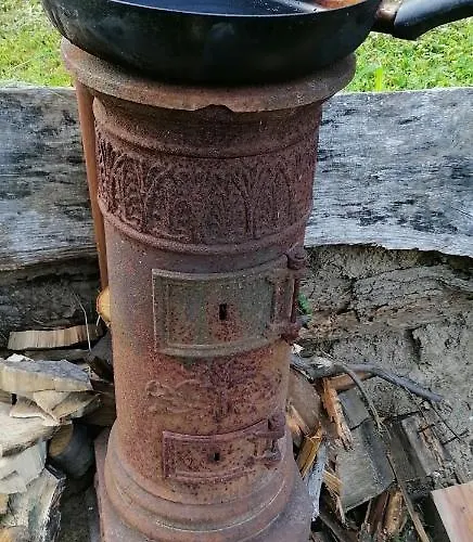 Natural Glamping Eco-tiny House Skocjan (Skocjan)