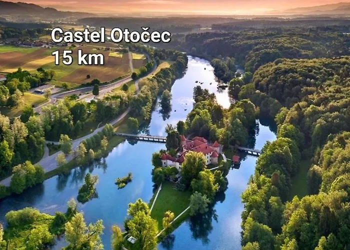 Natural Glamping Eco-tiny House Skocjan (Skocjan)